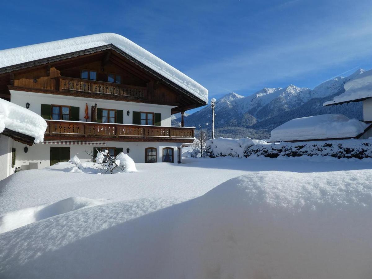 Gaestehaus Bergblick Wallgau Exterior photo